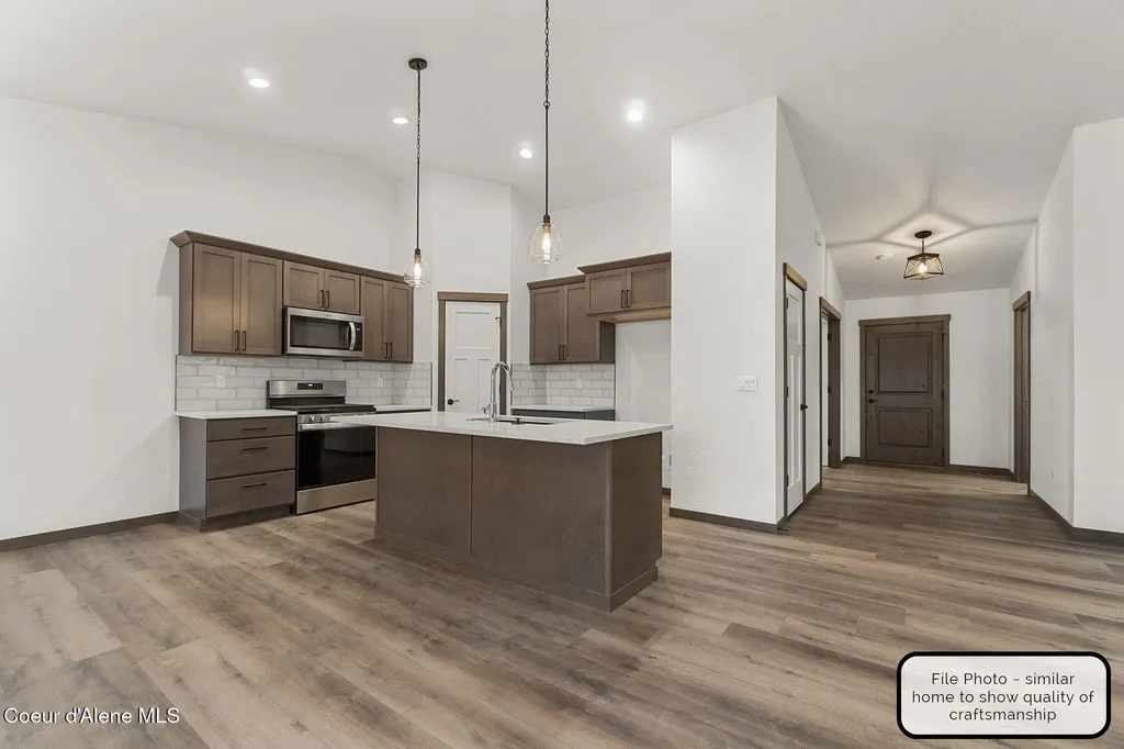 8946 W Swather Avenue Rathdrum ID 83858
