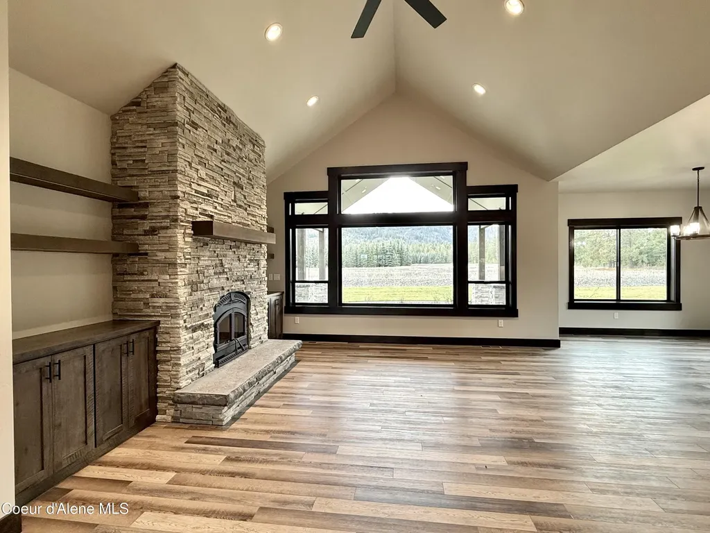 24230 N Ramsey Road Rathdrum ID 83858