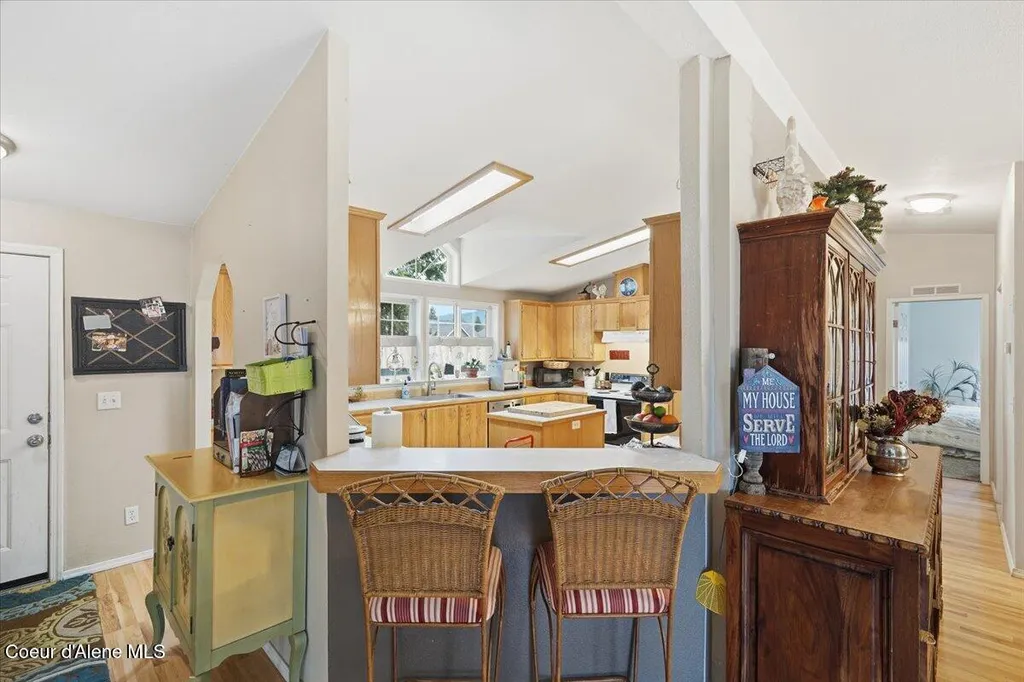 92 E Walrose Loop Hayden ID 83835