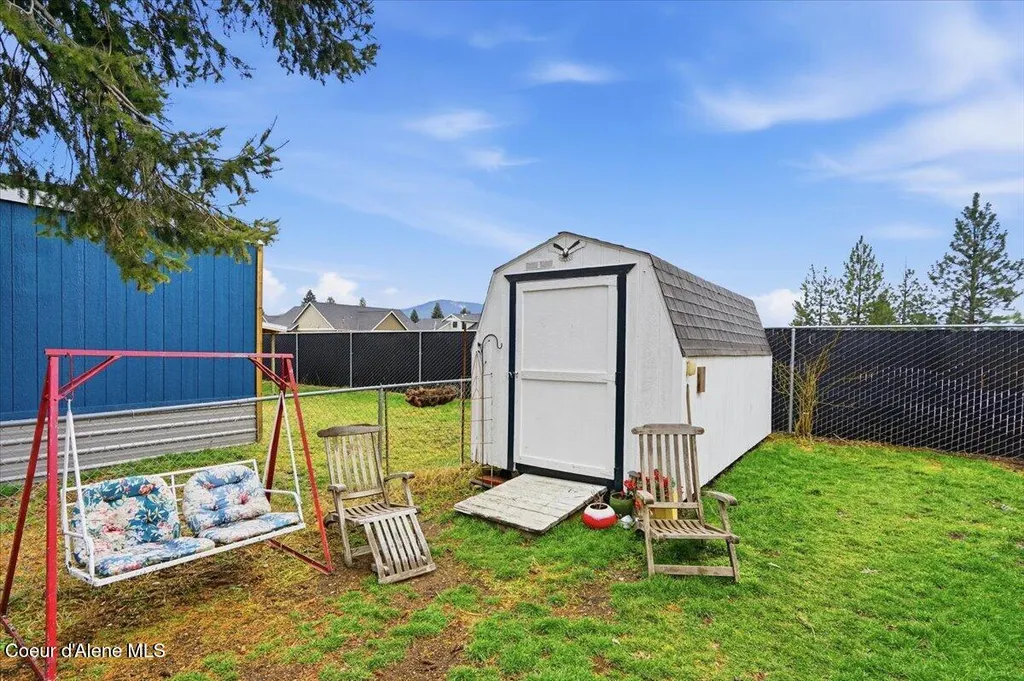 92 E Walrose Loop Hayden ID 83835
