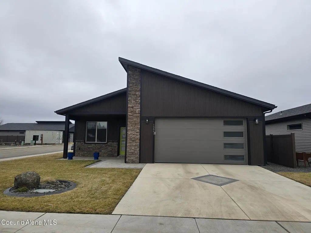13932 N Rainier Loop Rathdrum ID 83858