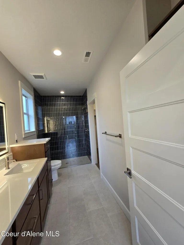 13932 N Rainier Loop Rathdrum ID 83858