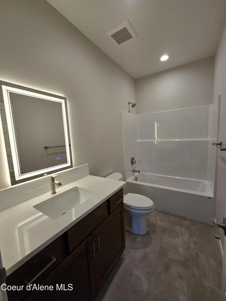 13932 N Rainier Loop Rathdrum ID 83858