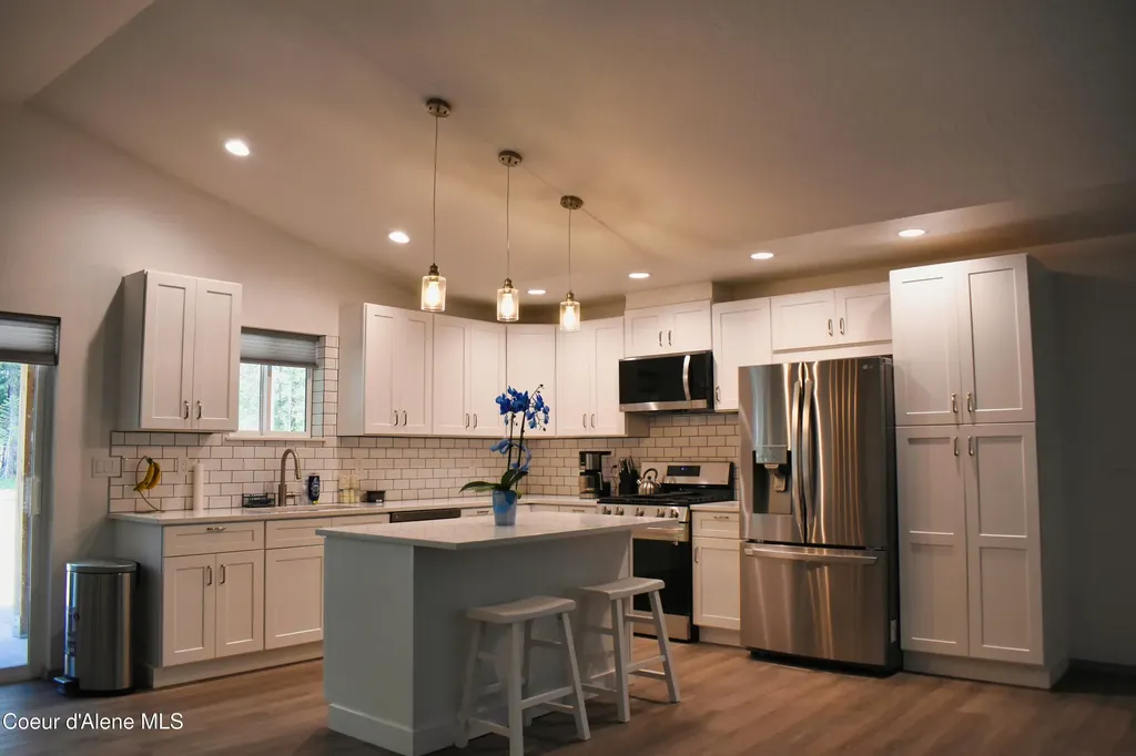152 Danny Lane Moyie Springs ID 83845