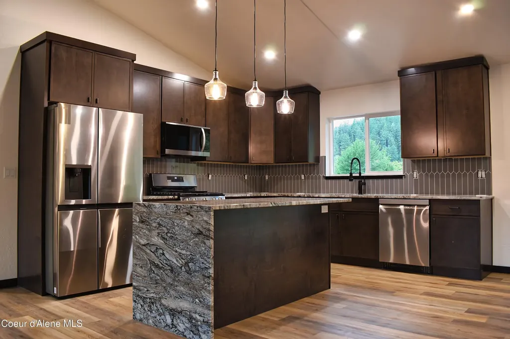 152 Danny Lane Moyie Springs ID 83845