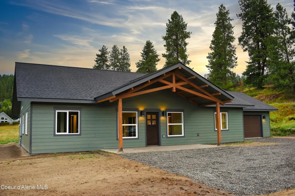 152 Danny Lane Moyie Springs ID 83845