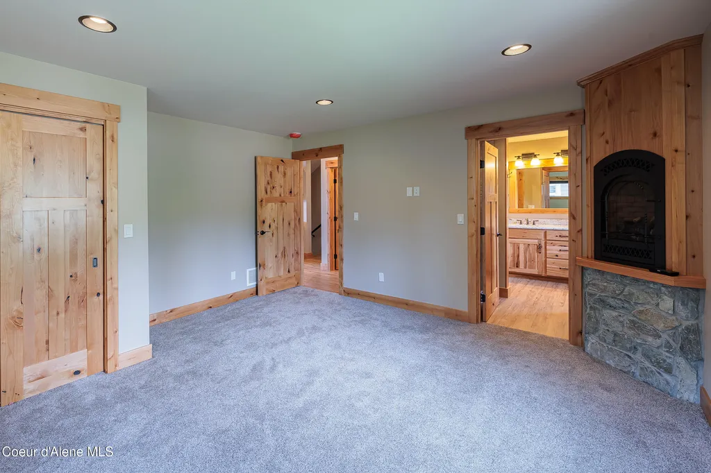 52 Palouse Drive Nordman ID 83848