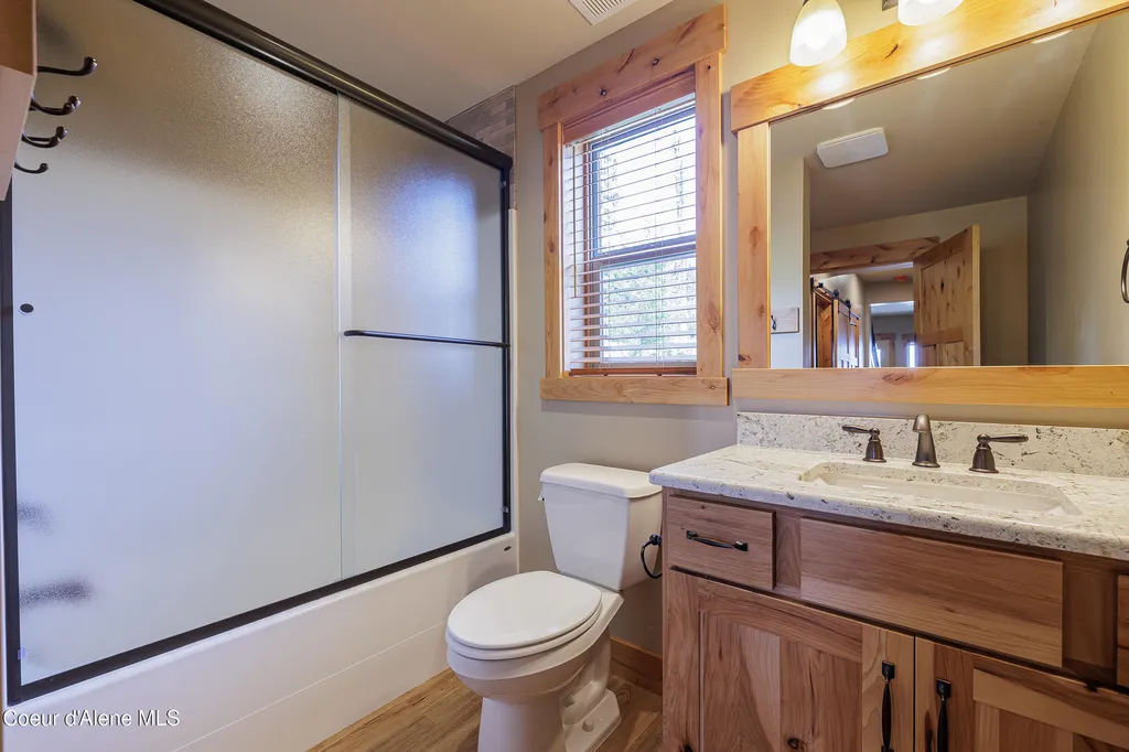52 Palouse Drive Nordman ID 83848