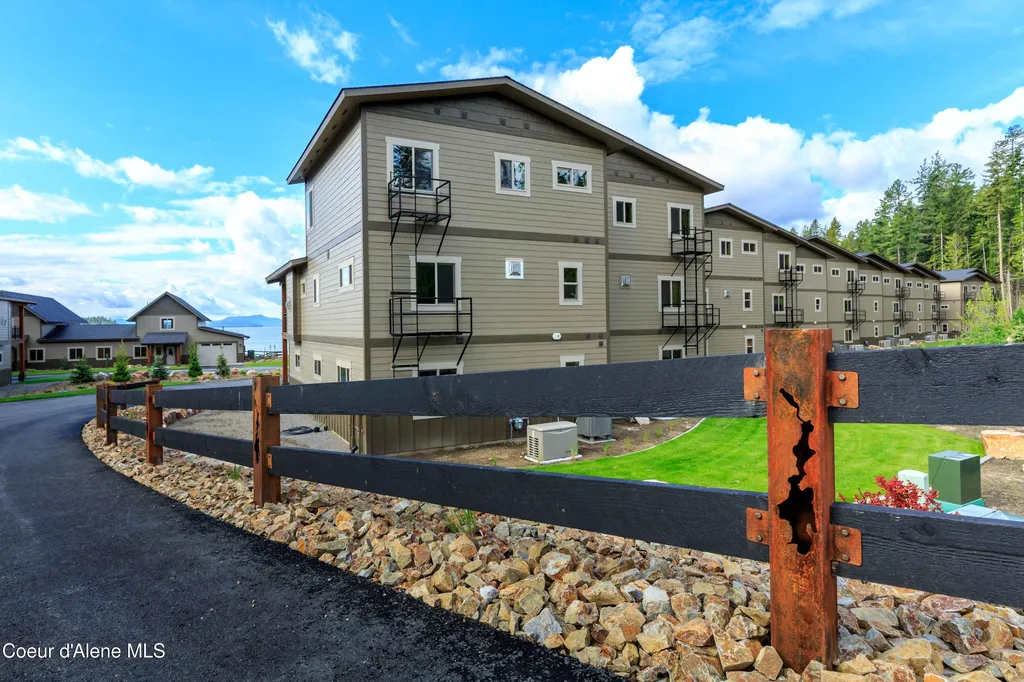 52 Palouse Drive Nordman ID 83848