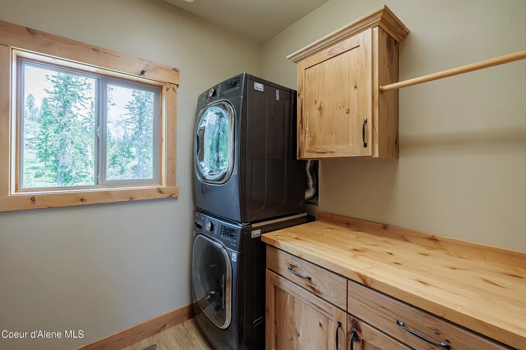 52 Palouse Drive Nordman ID 83848
