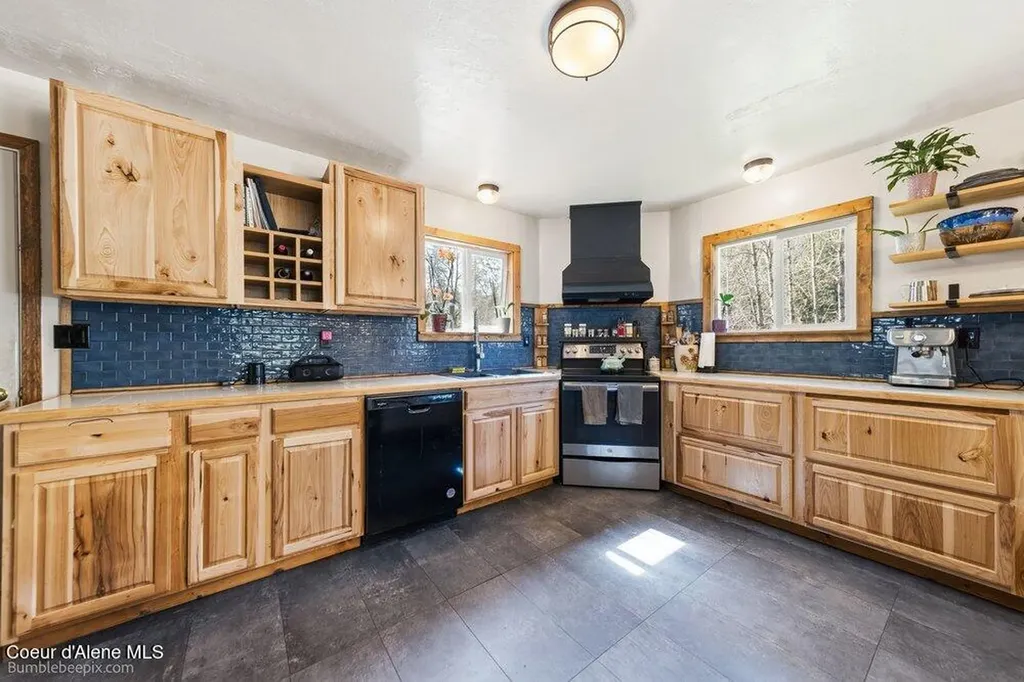 21 Lochsa Lane Kingston ID 83839