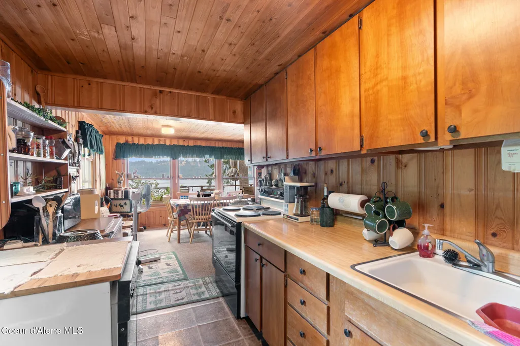 2559 W Cliffdwellers Drive Worley ID 83876