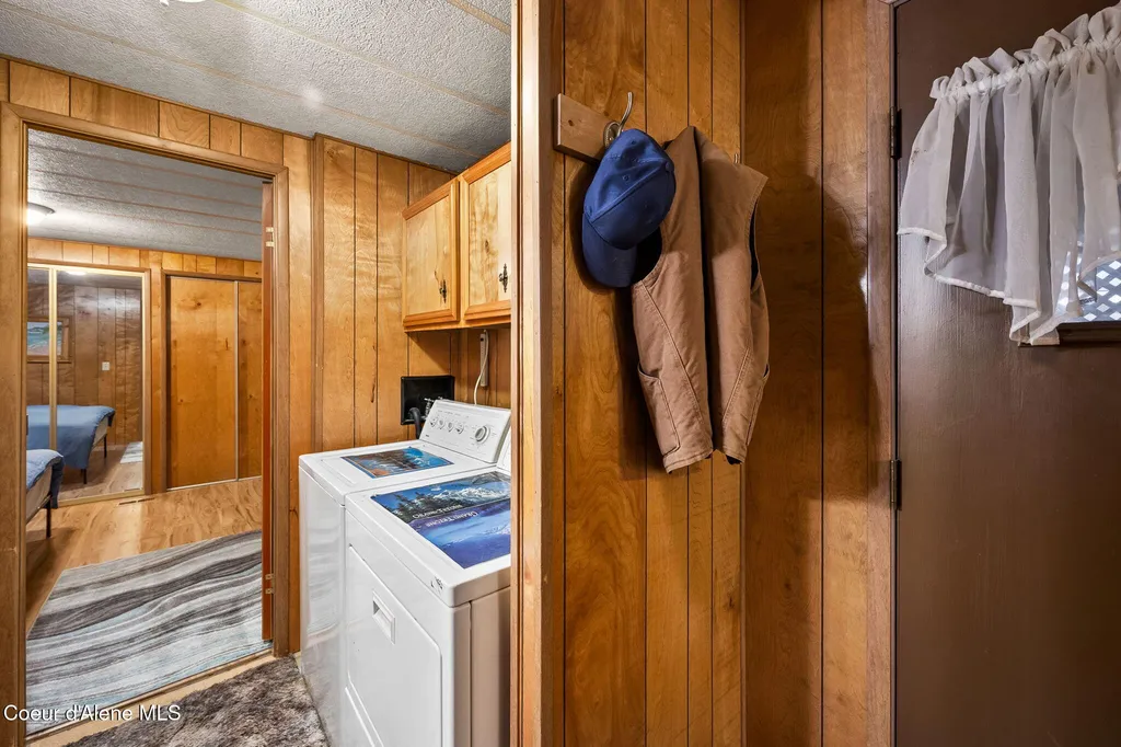 9156 N Starr Loop Hayden ID 83835