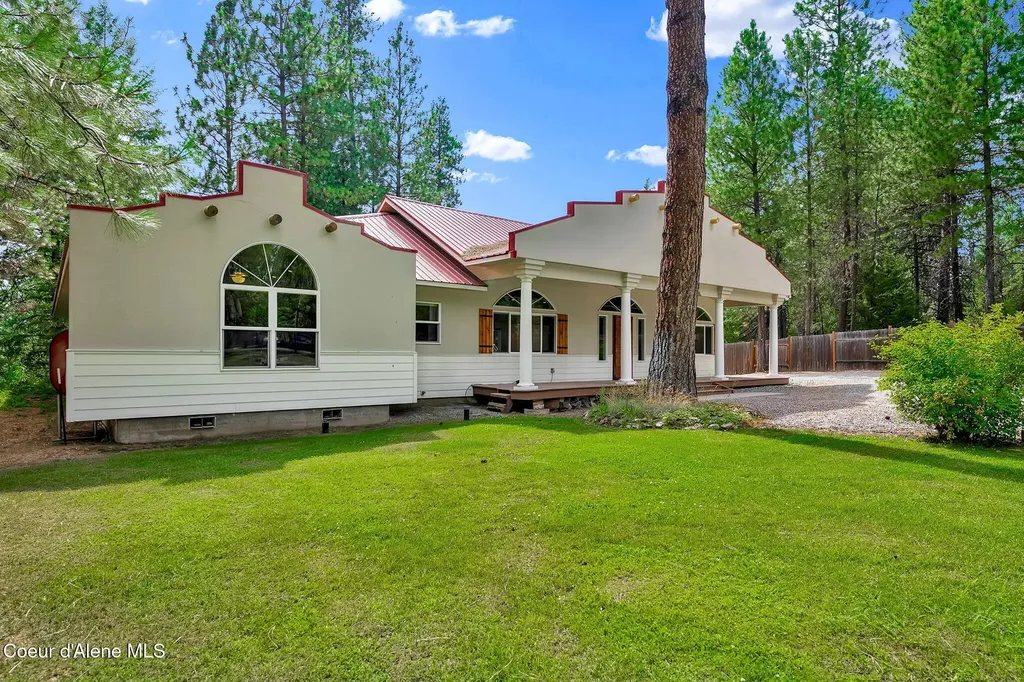 470 Diamond Heights Road Oldtown ID 83822