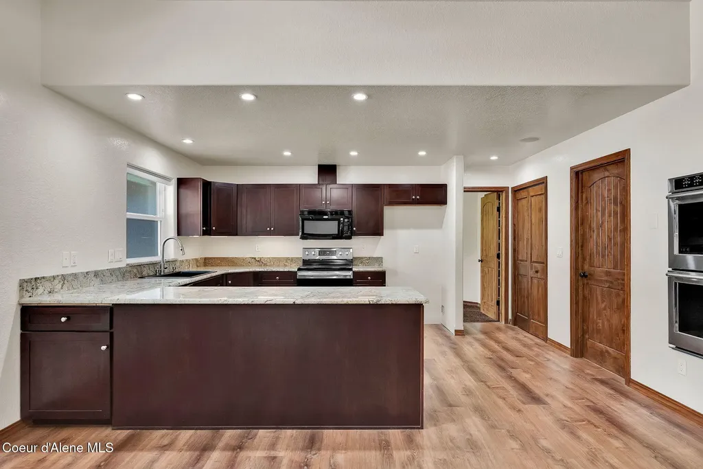470 Diamond Heights Road Oldtown ID 83822