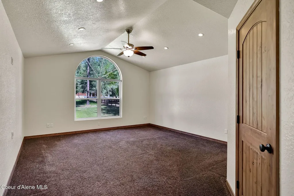 470 Diamond Heights Road Oldtown ID 83822