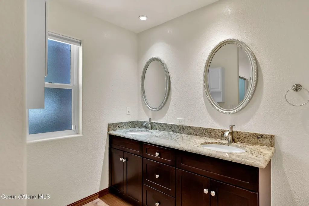 470 Diamond Heights Road Oldtown ID 83822