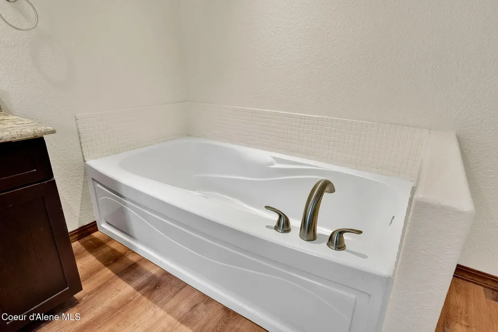 470 Diamond Heights Road Oldtown ID 83822