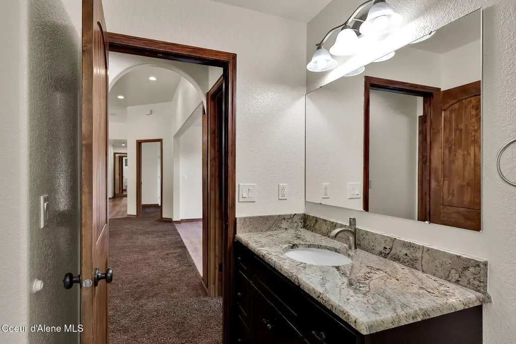 470 Diamond Heights Road Oldtown ID 83822