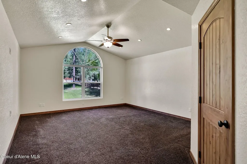 470 Diamond Heights Road Oldtown ID 83822
