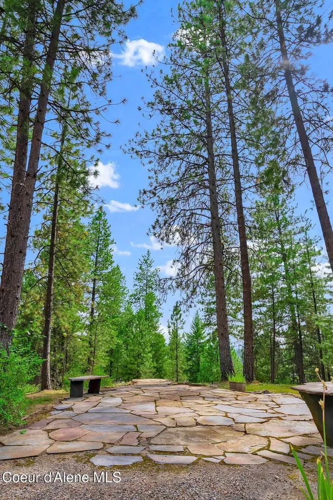 470 Diamond Heights Road Oldtown ID 83822