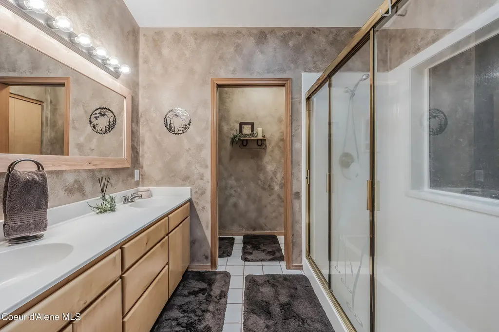251 E Park Avenue Harrison ID 83833