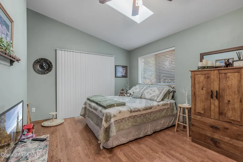 251 E Park Avenue Harrison ID 83833