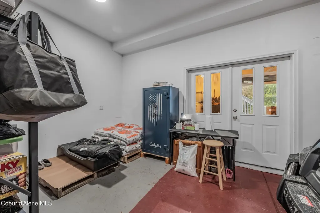 251 E Park Avenue Harrison ID 83833