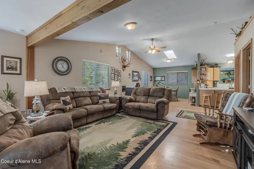 251 E Park Avenue Harrison ID 83833