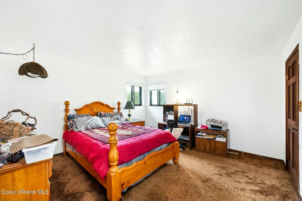 457619 S Us-95 Careywood ID 83809