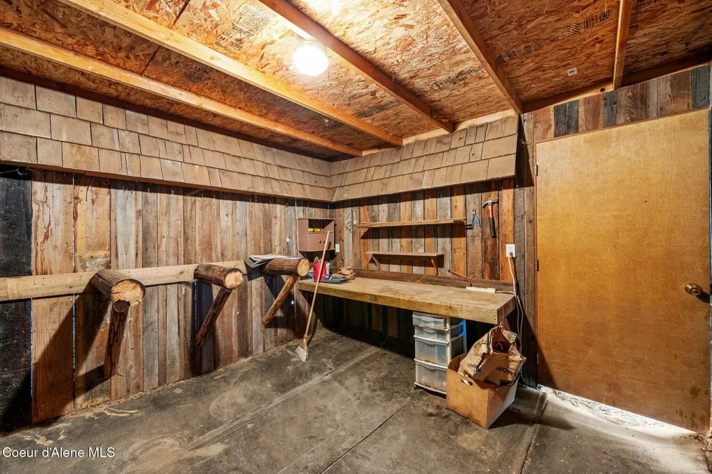 457619 S Us-95 Careywood ID 83809