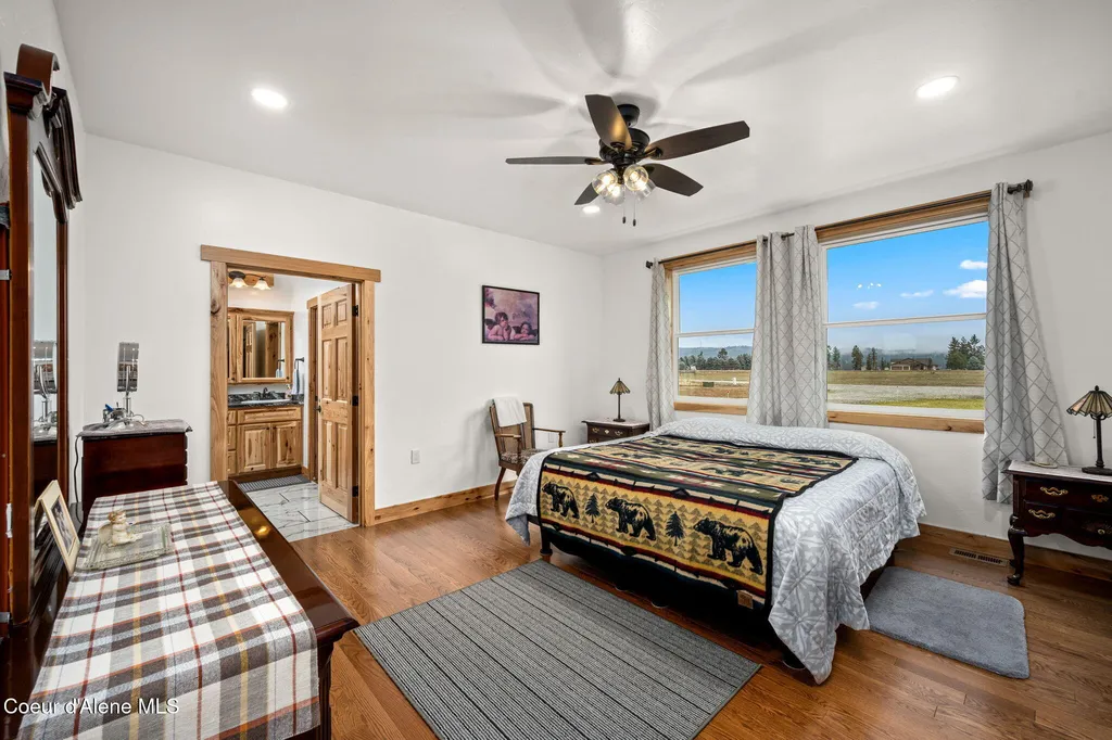 86 Nuthatch Lane Moyie Springs ID 83845