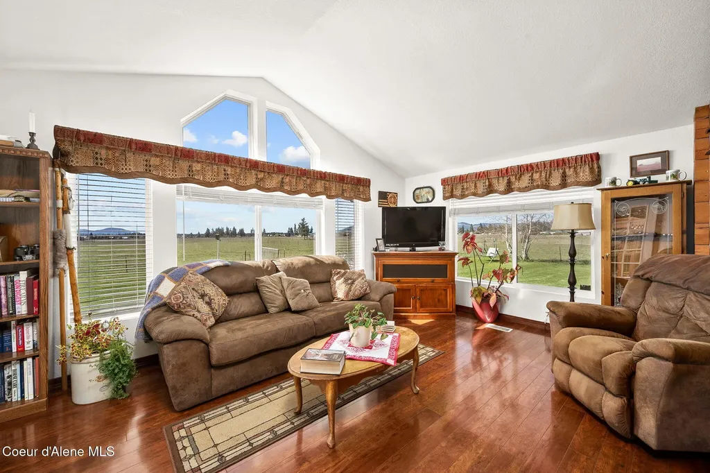 1888 E Shoshone Avenue Athol ID 83801