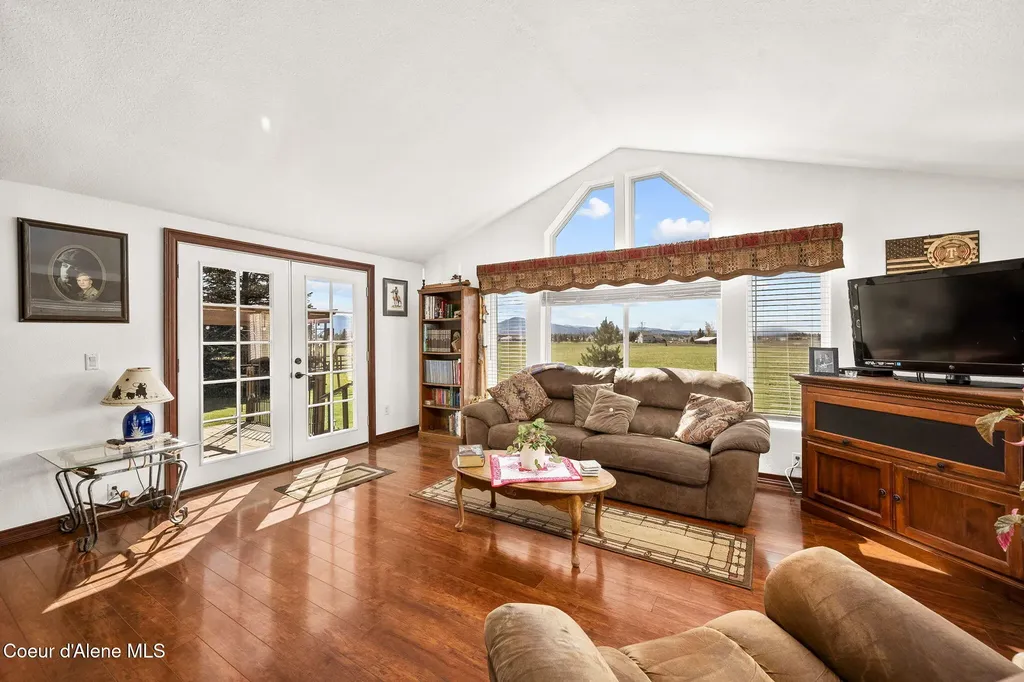 1888 E Shoshone Avenue Athol ID 83801