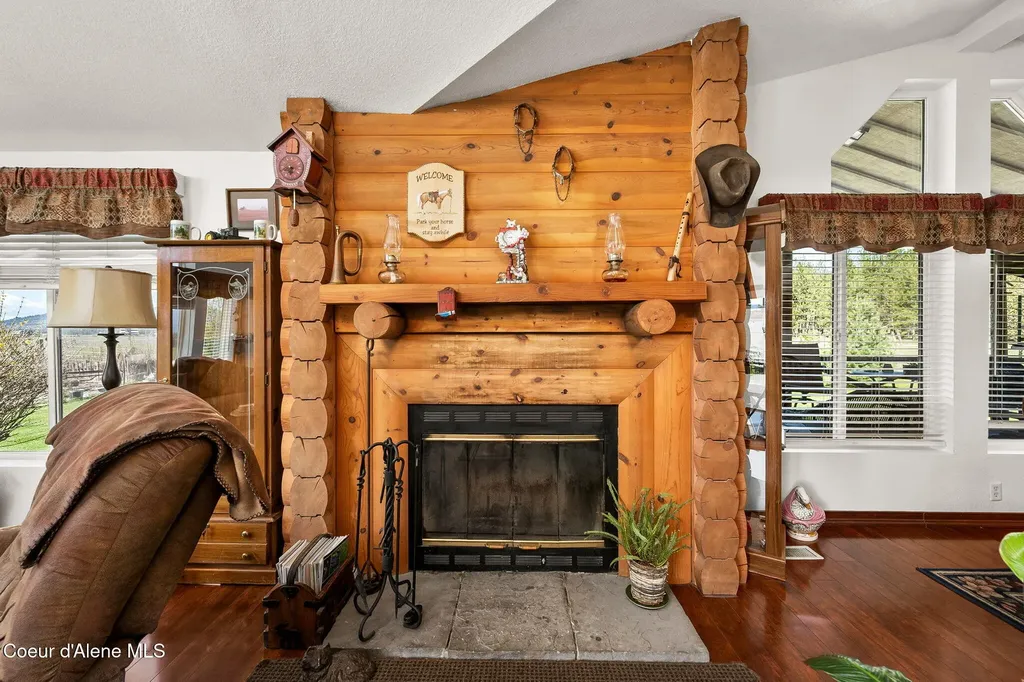 1888 E Shoshone Avenue Athol ID 83801