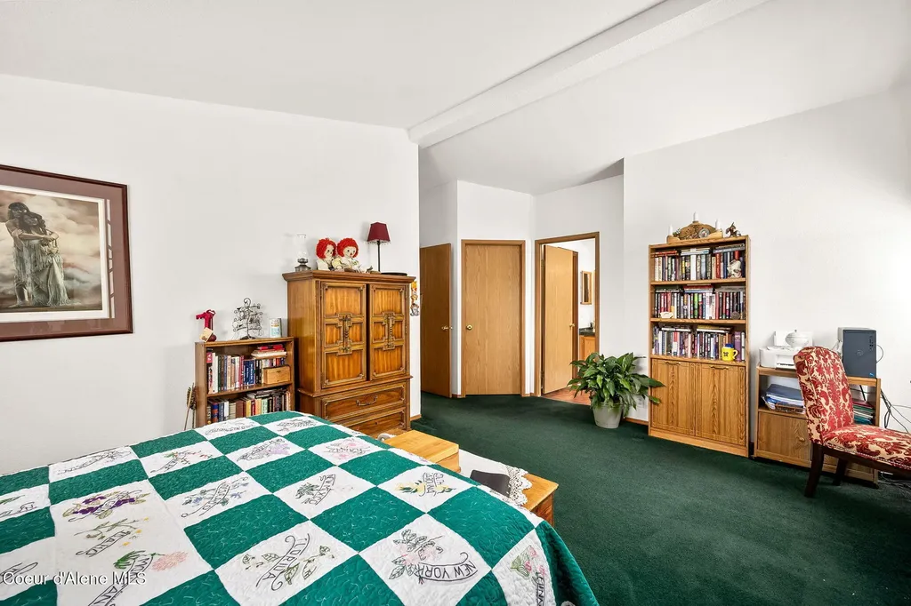 1888 E Shoshone Avenue Athol ID 83801