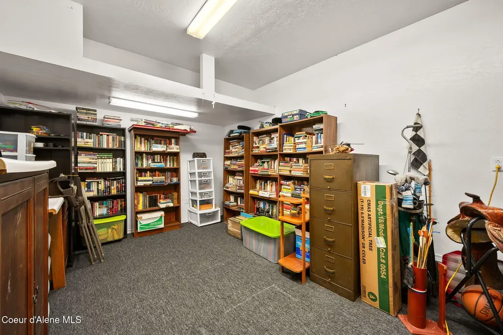 1888 E Shoshone Avenue Athol ID 83801