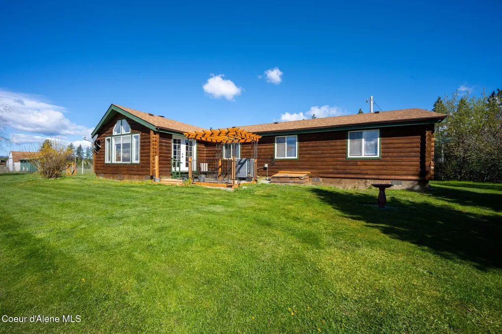 1888 E Shoshone Avenue Athol ID 83801