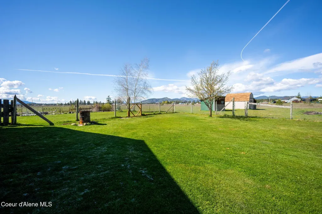 1888 E Shoshone Avenue Athol ID 83801