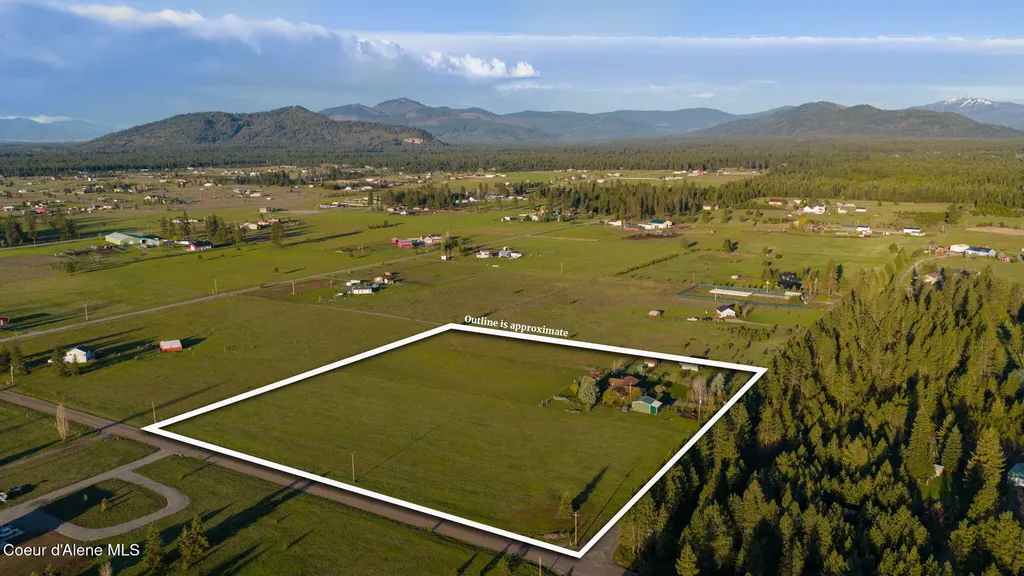 1888 E Shoshone Avenue Athol ID 83801