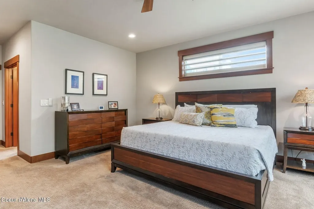 125 Crooked Ear Drive Sandpoint ID 83864