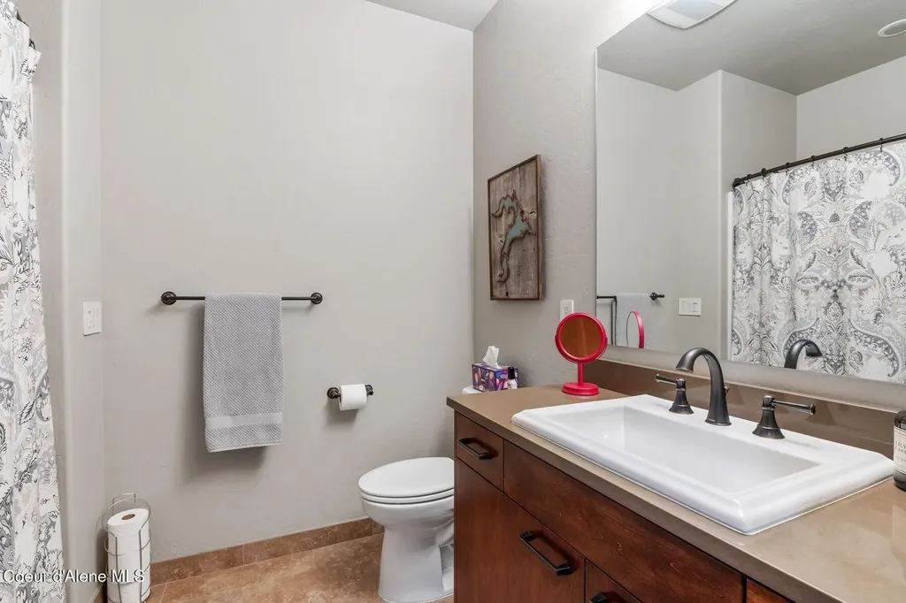 125 Crooked Ear Drive Sandpoint ID 83864