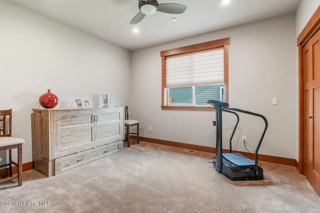 125 Crooked Ear Drive Sandpoint ID 83864