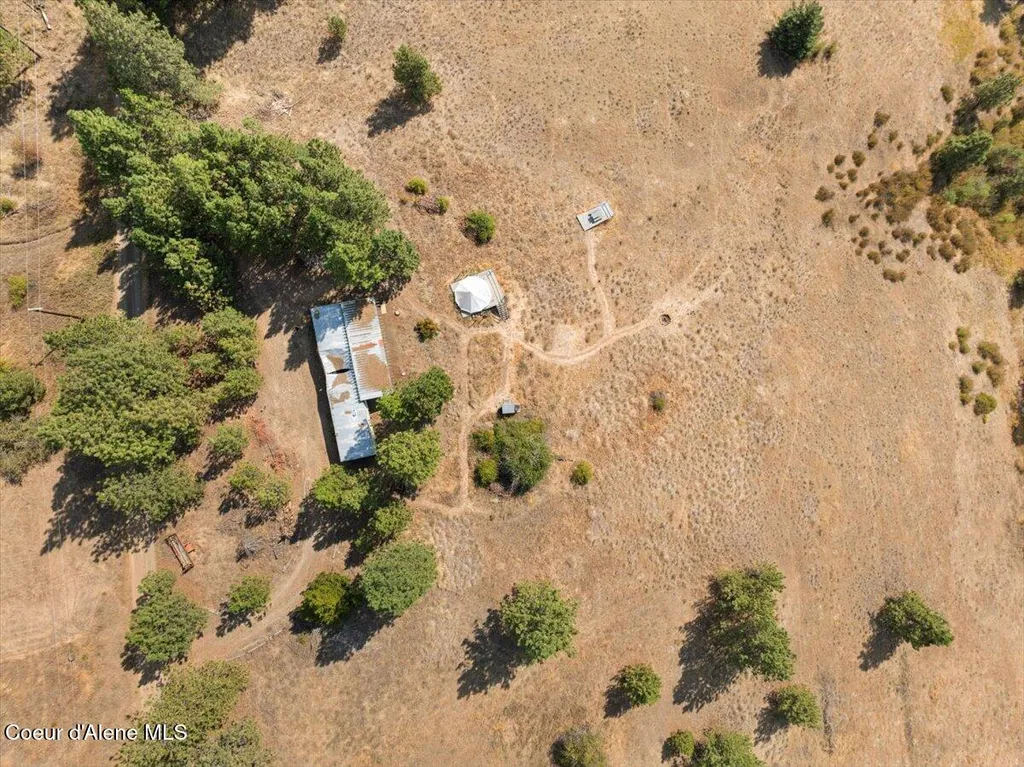 5674 E Holiday Road Harrison ID 83833
