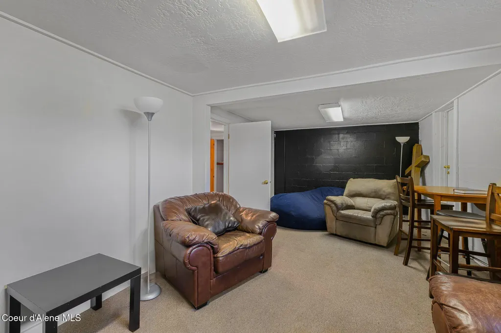 19459 W Riverview Drive Post Falls ID 83854