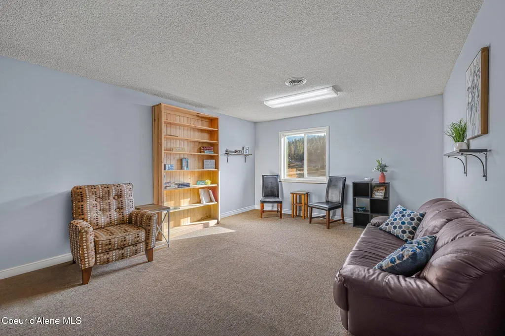 19459 W Riverview Drive Post Falls ID 83854