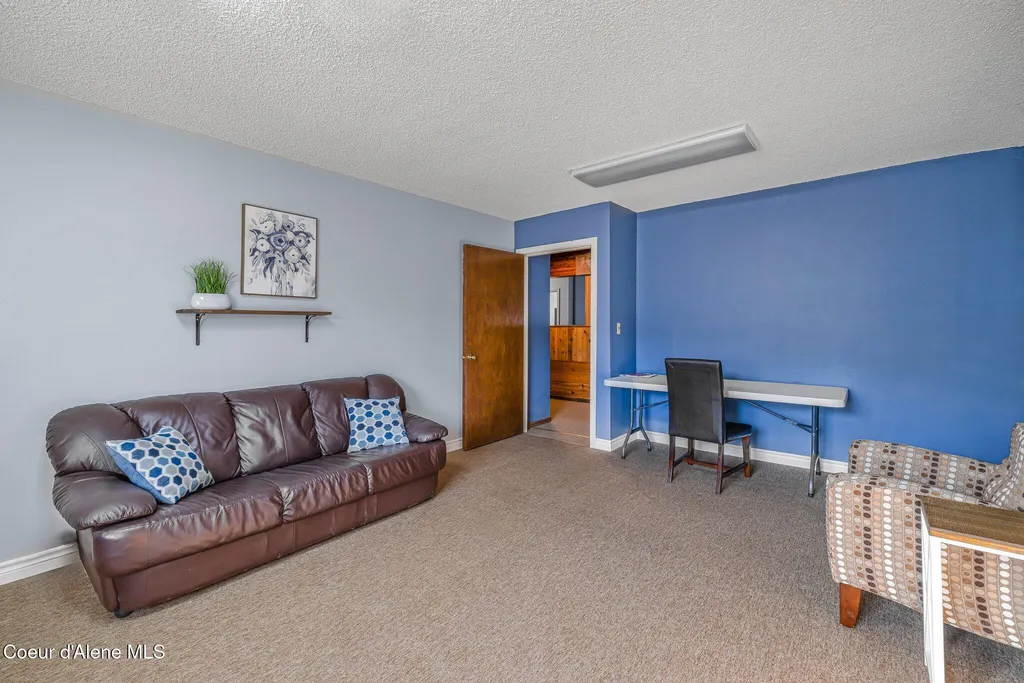 19459 W Riverview Drive Post Falls ID 83854