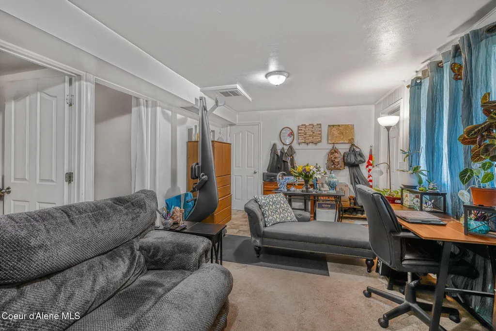 19459 W Riverview Drive Post Falls ID 83854