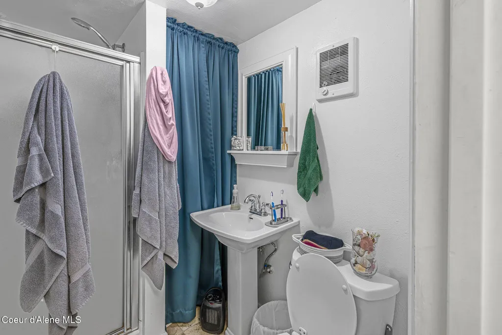 19459 W Riverview Drive Post Falls ID 83854