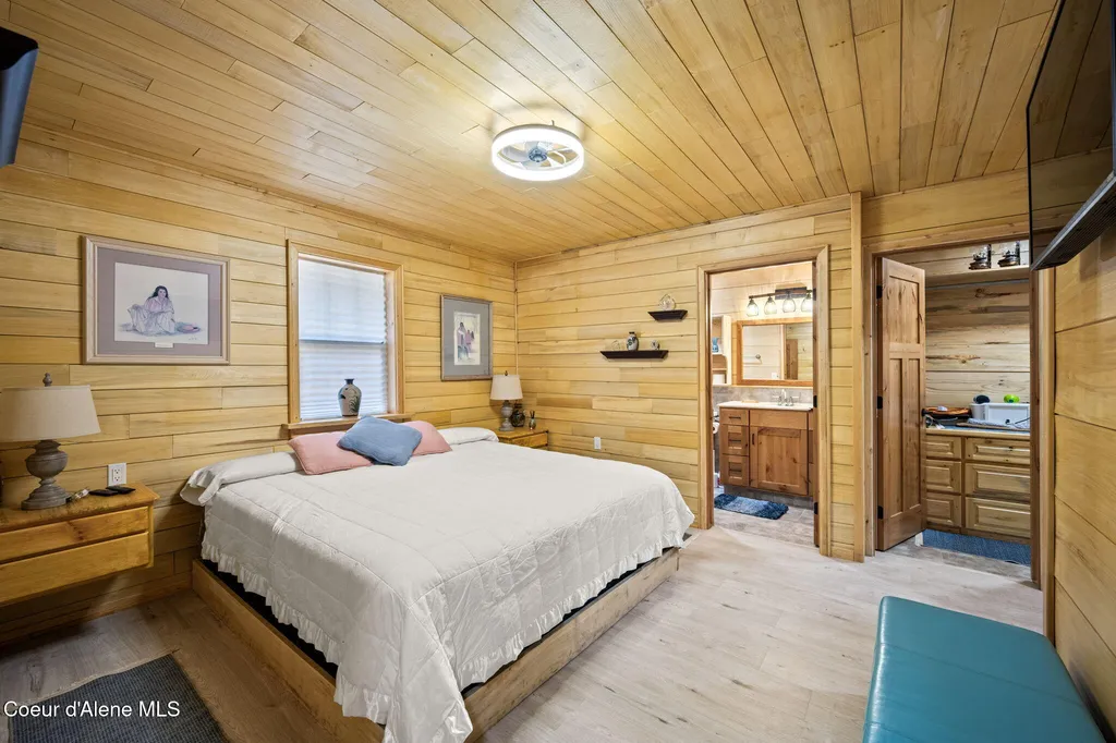 109 E Kamloop Avenue Bayview ID 83803